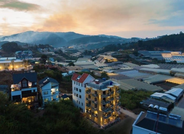 toàn cảnh khách sạn 2 sao Nexus House An Sơn Đà Lạt