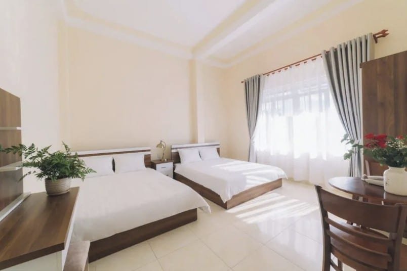 Phòng đôi tại khách sạn 2 sao Đà Lạt Phát Lợi Hotel